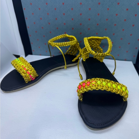 Handcrafted Macrame girl’s sandal - Picture 5 of 7